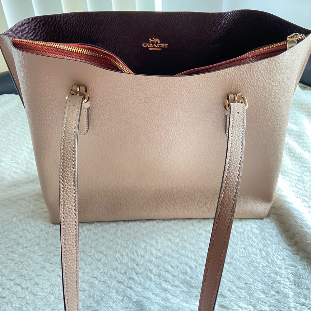 Coach Tote Molly Beige Leather Shoulder Bag Available A4 Storage - Picture 2 of 7